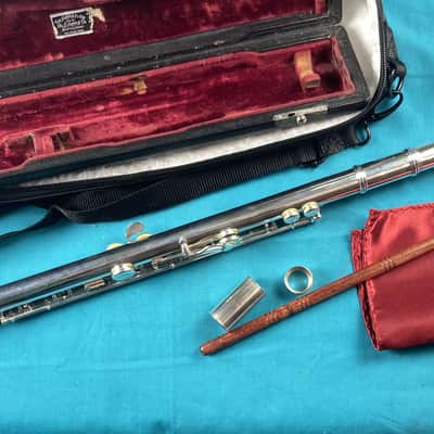 Wm S Haynes-Commercial Model Flute-Made 1943-Overhauled-Original Case and Extras image 10