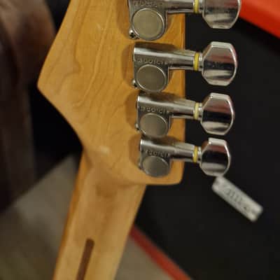 Fender Squier Hank Marvin Signature Stratocaster MIJ Japan 1991-1992 Fiesta Red Journeyman Relic image 7