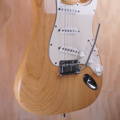 Fender Custom Shop Deluxe Stratocaster Electric Guitar in Natural Trans Ash image 2