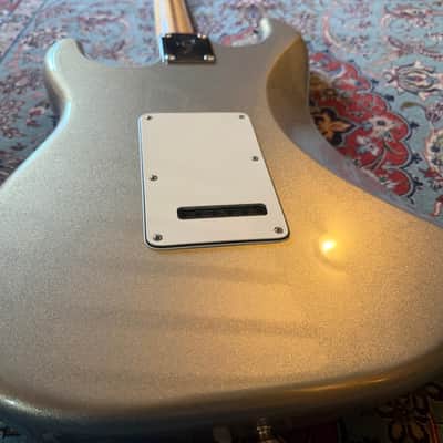 Fender Player Stratocaster with Pau Ferro Fretboard 2018 - 2024 - Silver image 12