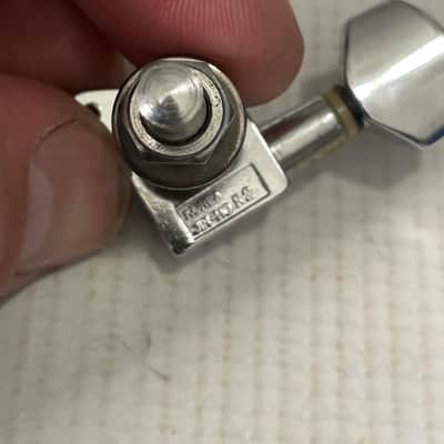 2000's Jackson RR & Dinky Guitar Chrome Jin Ho Korea Tuners Tuning Pegs 6 In Line image 10