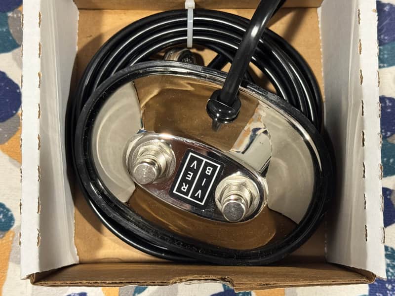 Fender 2-Button Vibrato/Reverb Amp Footswitch for Fender Twin Reverb '65 Reissue image 1