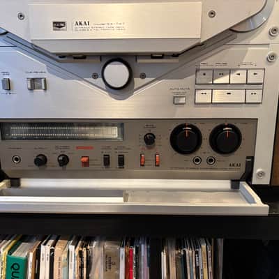 Akai GX-747 2-Channel 4-Track Tape Recorder 1981 - 1985 - Silver image 3
