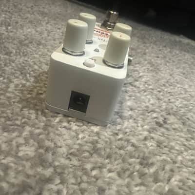 Electro-Harmonix Pico Canyon Echo Digital Delay 2023 - Present - White image 3