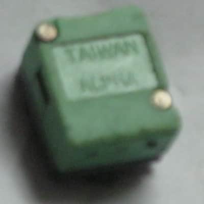 FIVE broken (for parts - AS IS/ FINAL SALE) Boss / Alpha & Alps  potentiometers (various values) 1990s - 2010s - 3 green, 2 teal, 4 are square, 1 is rectangle (stacked) values are in the description (NO: pedals/other items) image 15