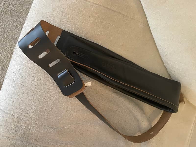 Levy's Levy's M26PD-BLK Top Grain Leather Guitar Strap image 1
