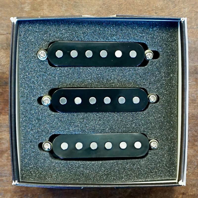Bare Knuckle True Grit Strat Set Black image 1