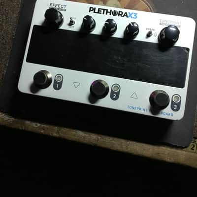 TC Electronic Plethora X3 TonePrint Multi-Effects Pedalboard | Reverb