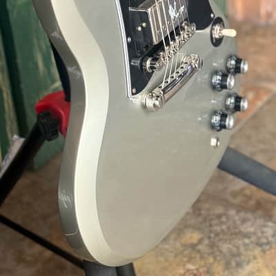 Epiphone SG Sandard Electric Guitar Silver Mist With Soft Epiphone Logo Case image 4