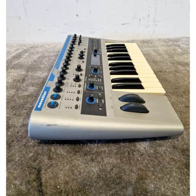 Novation K-Station Synthesizer Keyboard - Compact Design - Good image 5