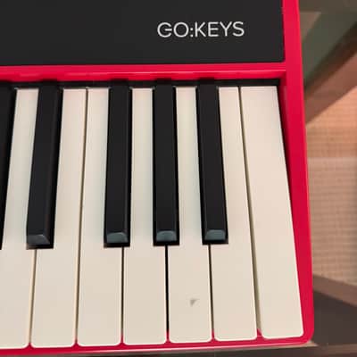 Roland GO:KEYS GO-61K 61-Key Keyboard Red w/ Power Supply & Manual Tested image 2