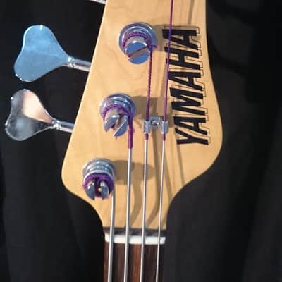 Yamaha BB350F Fretless Bass Natural image 3