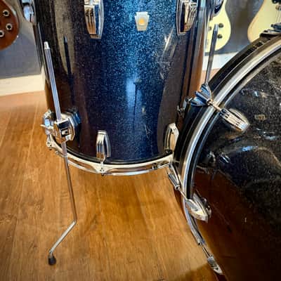 Ludwig 13/16/22 Classic Maple 3-piece Set - Black Sparkle image 2
