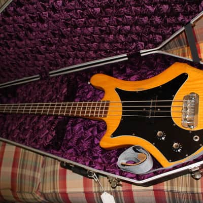Guild B-301A Bass Left-handed image 4