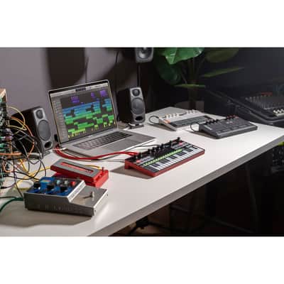 IK Multimedia UNO Synth Pro Desktop 32-Key Analog Synthesizer 2021 - Black with White Keys image 6