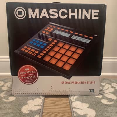 Native Instruments Maschine MK1 MIDI Controller + License ID Transfer & Software image 2