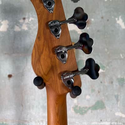 Sadowsky MetroExpress 21-Fret Vintage M Bass Roasted Maple Fingerboard 4-String - Solid Ocean Blue Metallic High Polish image 7