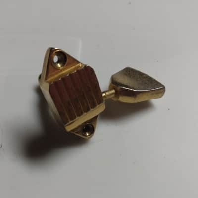 vintage Gibson gold waffleback tuner from a 1973 Les Paul custom image 4