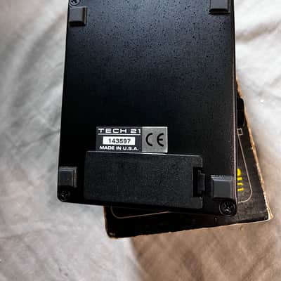 Tech 21 SansAmp GT2 Tube Amp Emulation Pedal image 5