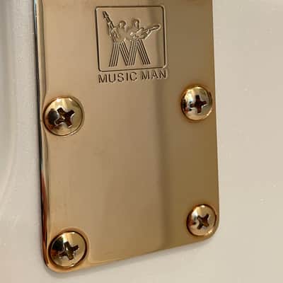Music Man Stingray Classic Limited  Edition Gilded White  2012 - Gilded White image 11