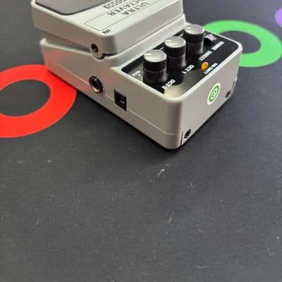 Behringer UO300 3-Mode Octaver Effects Pedal 2010s - Standard image 3