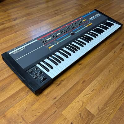 Roland Juno-106 61-Key Synthesizer sn:457704