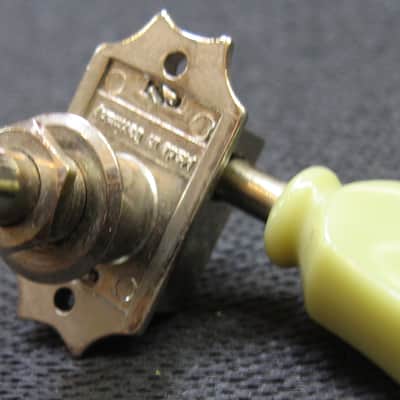Gibson PMMH-010 Vintage Nickel Single Tuning Machine Treble Side W/ Pearloid Buttons image 1