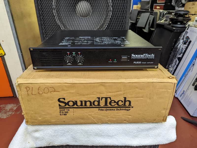 NEW! SoundTech 600 Watt PL 602 Stereo Power Amplifier - Never Displayed! image 1