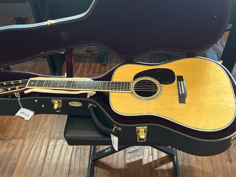 Martin D-42 - Gloss Natural / 4lbs. 9.2oz. #2947110 2025 image 1
