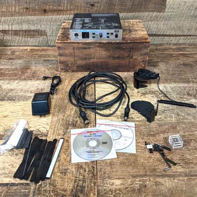 Roland GI-20 GK-MIDI Interface with GK-3B Pickup for Bass image 18