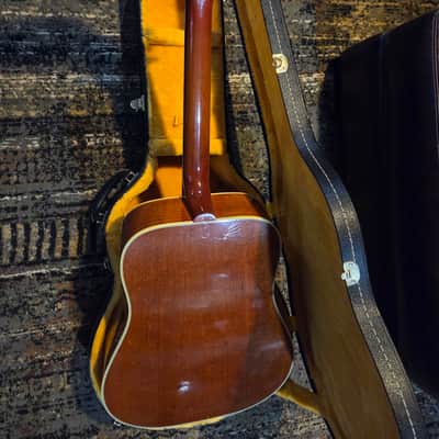 Gibson Custom Shop Historic 1960 Hummingbird Murphy Ultra Light Aged 2023 Cherry Sunburst image 2
