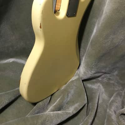 Fender P bass MIM. MIA pickups. 1991-2001 Mexico Precision. (Buttercream?) image 7
