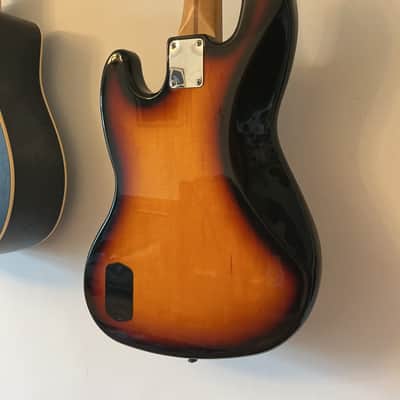 Fender Active Jazz Bass - Deluxe Series - 2001 image 6