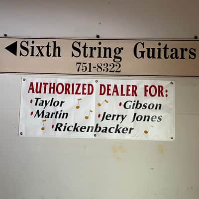 Gibson L-00 Blues King 1993 — New Old Stock / Original 1990s Dealer Inventory image 12