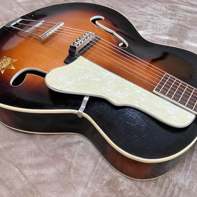1956 Arnold Hoyer Famos Model/ Hand carved solid alpine sprucle top, solid one piece maple back image 7