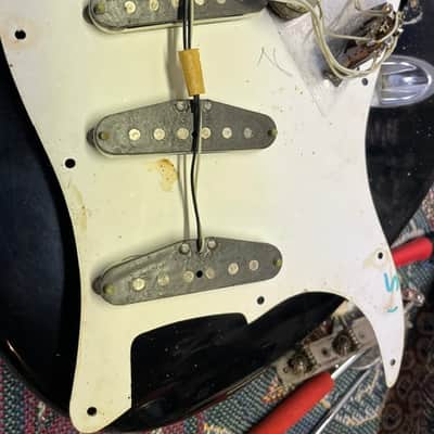 1975 Fender Stratocaster - Black, Hardtail image 15