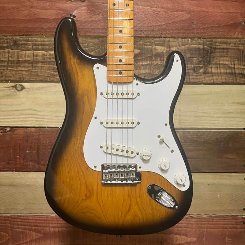 Fender Limited Edition 40th Anniversary 1954 Reissue Stratocaster with Maple Fretboard 1994 - 2-Color Sunburst image 1