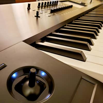 MUST SEE!!! KORG KRONOS X 88 FULLY SERVICED AND IN AMAZING CONDITION! image 9