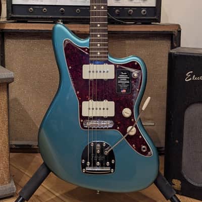 2025 Fender American Professional Classic Jazzmaster image 2
