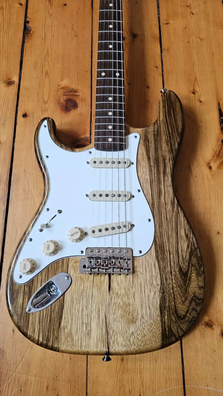 Warmoth Premium stratocaster left handed with Radioshop ID63GT pickups image 1