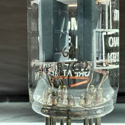 VINTAGE 1977 MULLARD 12AX7 / M8137 / CV4004 / M8137 / BOX PLATE MIL SPEC MADE IN THE UK MITCHAM FACTORY - VERY GOOD CONDITION image 4