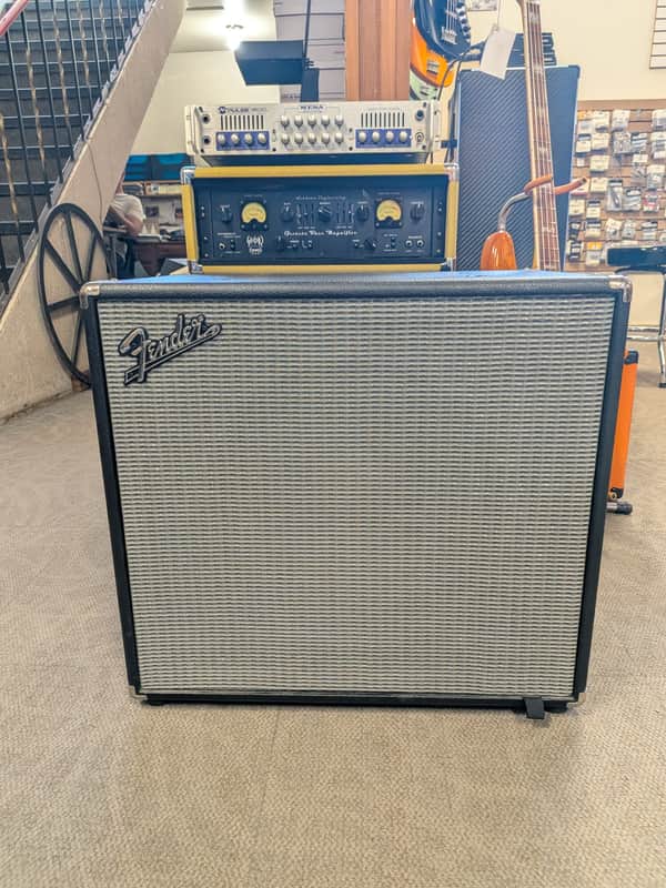 Fender Rumble 115 300w 1x15" Bass Speaker Cabinet (2018) image 1