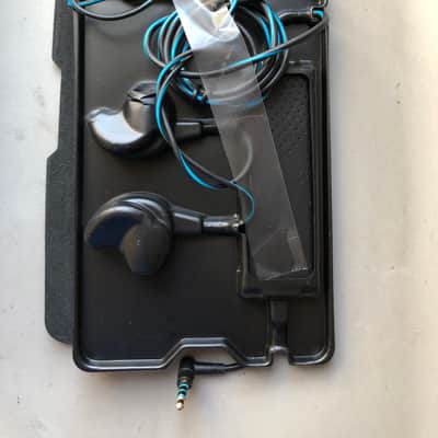 Bose Quietcomfort 20 Acoustic Noise Canceling Headphones image 4