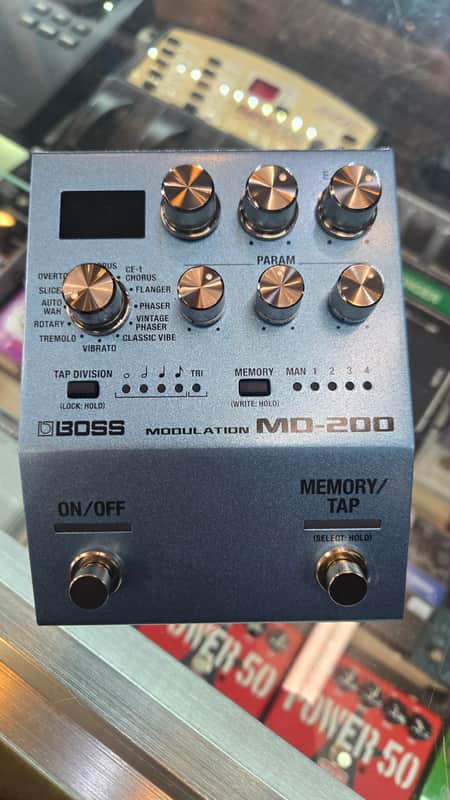 Boss MD-200