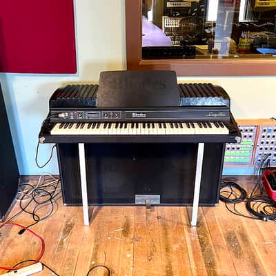 鍵盤楽器 Rhodes Mark II Suitcase 73 Rhodes Mark II Suitcase Piano-73 Key Electric Piano (1980 - 1983