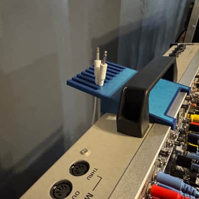 Eurorack Cable Holder for Upright Intellijel 7U 84HP / 104HP Case - Metallic Blue image 2