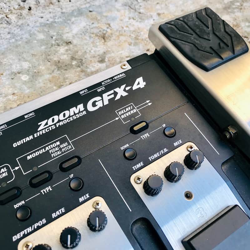 ZOOM GFX-4 ギターエフェクター GFX-4 - Zoom GFX-4 - Audiofanzine