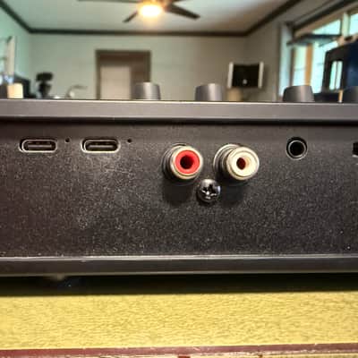 Roland VRC-01 AeroCaster Video Switcher image 2