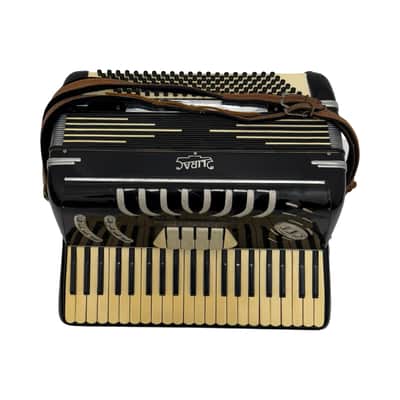 1960’s Lira Model 20 Accordian image 2