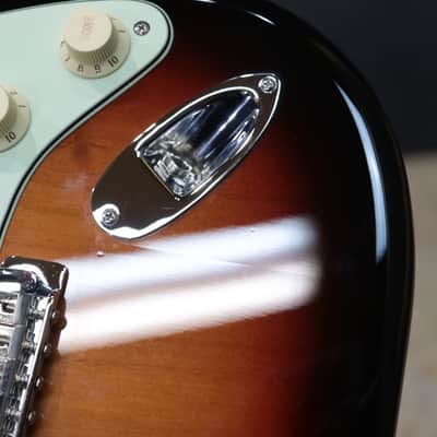Fender Vintera '60s Stratocaster 3-Color Sunburst Electric Guitar w/Bag image 12